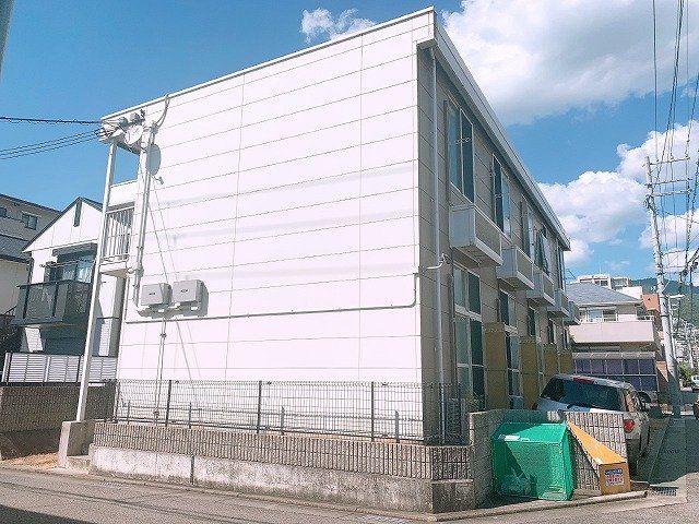 レオパレスアドバンス芦屋の外観画像