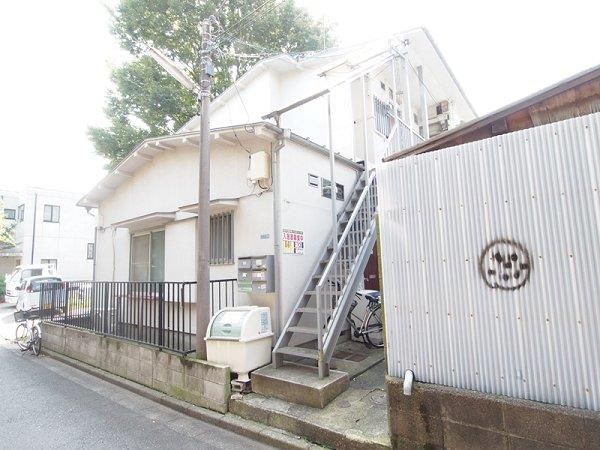 レオ三鷹の外観画像
