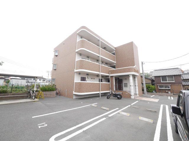 エクスィステンツの外観画像