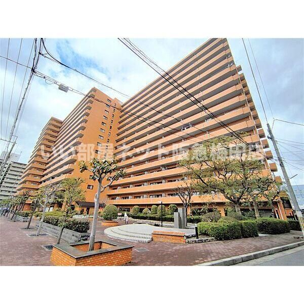 ライオンズマンション新大阪第6の外観画像