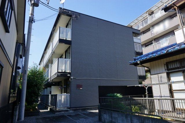 レオパレスJHK戸田の外観画像