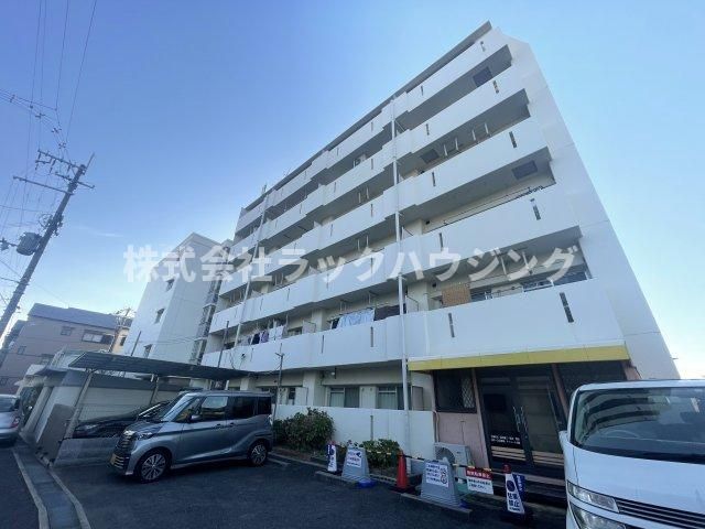 グローバルマンションの外観画像