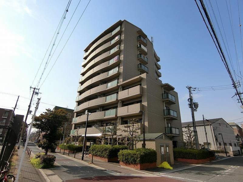サンプラザ湯里南の外観画像