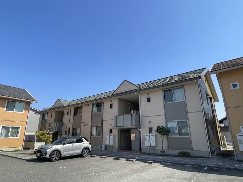 カジュアルスクエアⅡ号館の外観画像