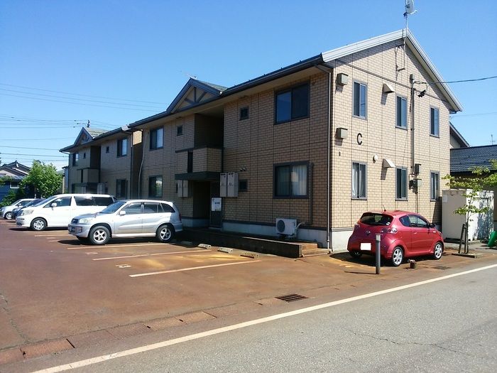 リビングタウン長岡 Cの外観画像