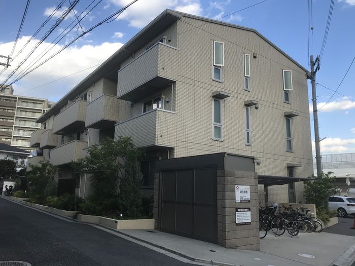 ライトフレーバー千里丘の外観画像