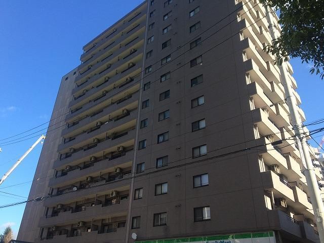 ウエストプラザ花京院の外観画像