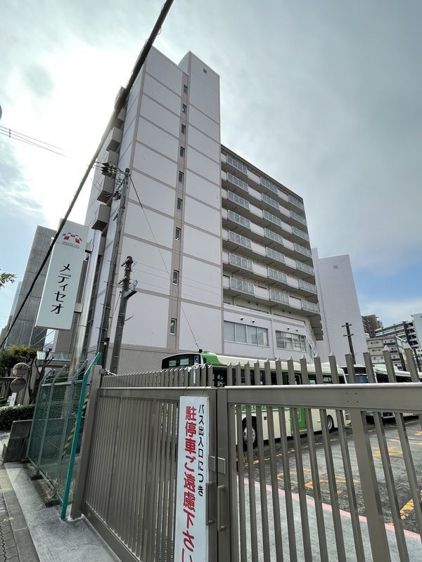エトワール北梅田の外観画像