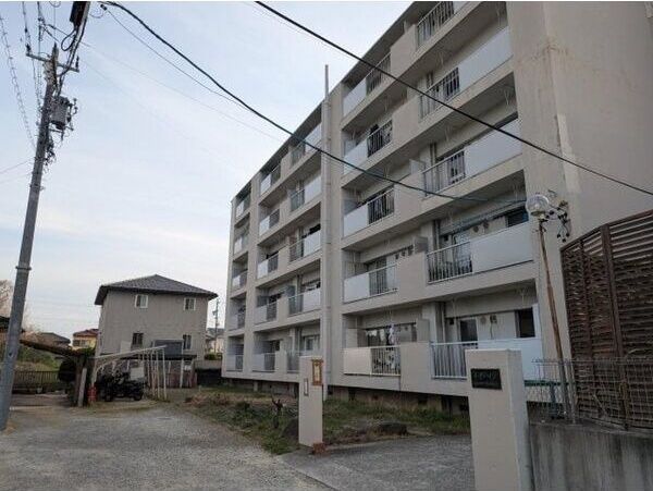 尾張旭平子ハイツの外観画像