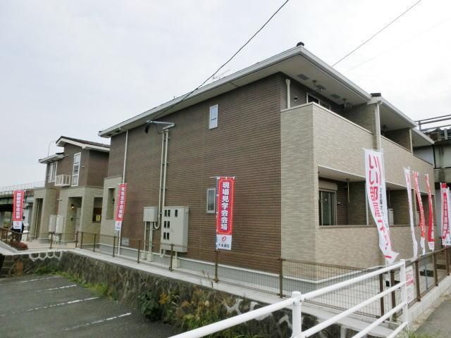 ウエスト アヴェニューA棟の外観画像
