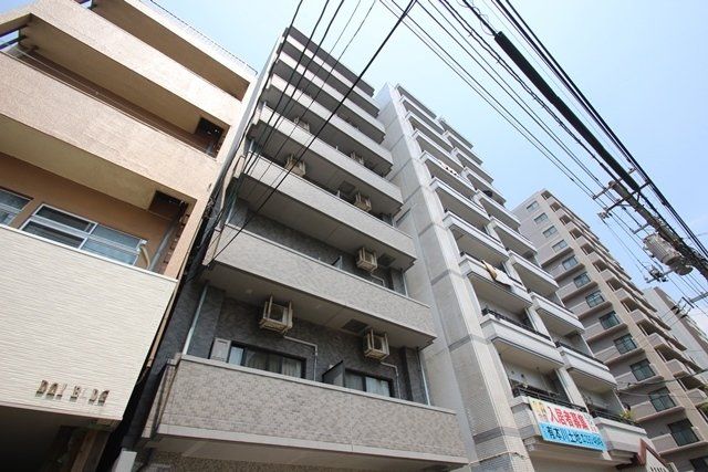 XーSELLヒラモト平和大通りの外観画像