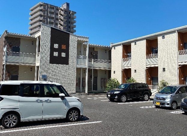 レオネクスト大町東の外観画像
