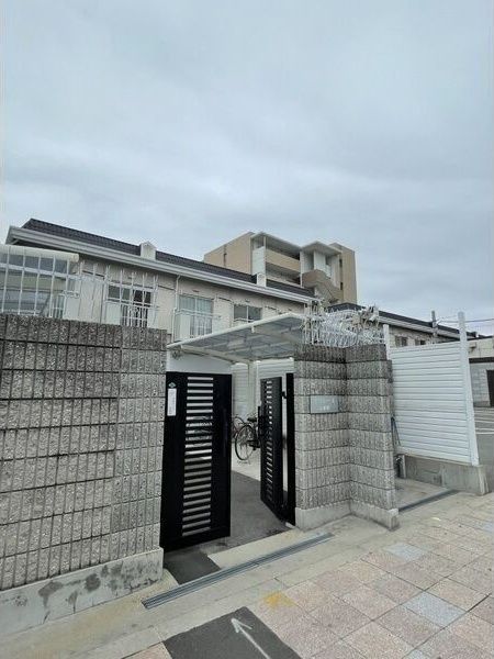 グリシーヌ壱番館の外観画像