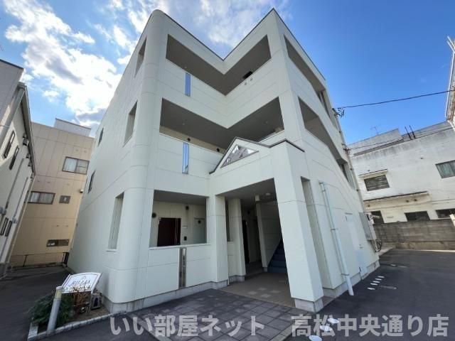 リリアの外観画像