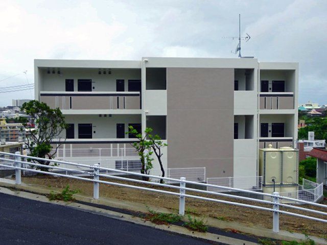 レオネクストアセント小禄の外観画像