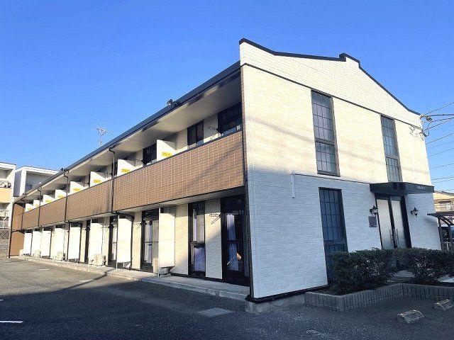レオパレスシャンテ四之宮の外観画像