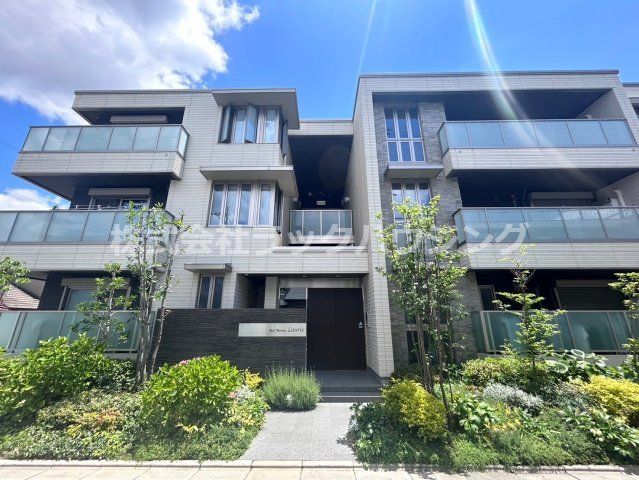 シャーメゾンローリエの外観画像