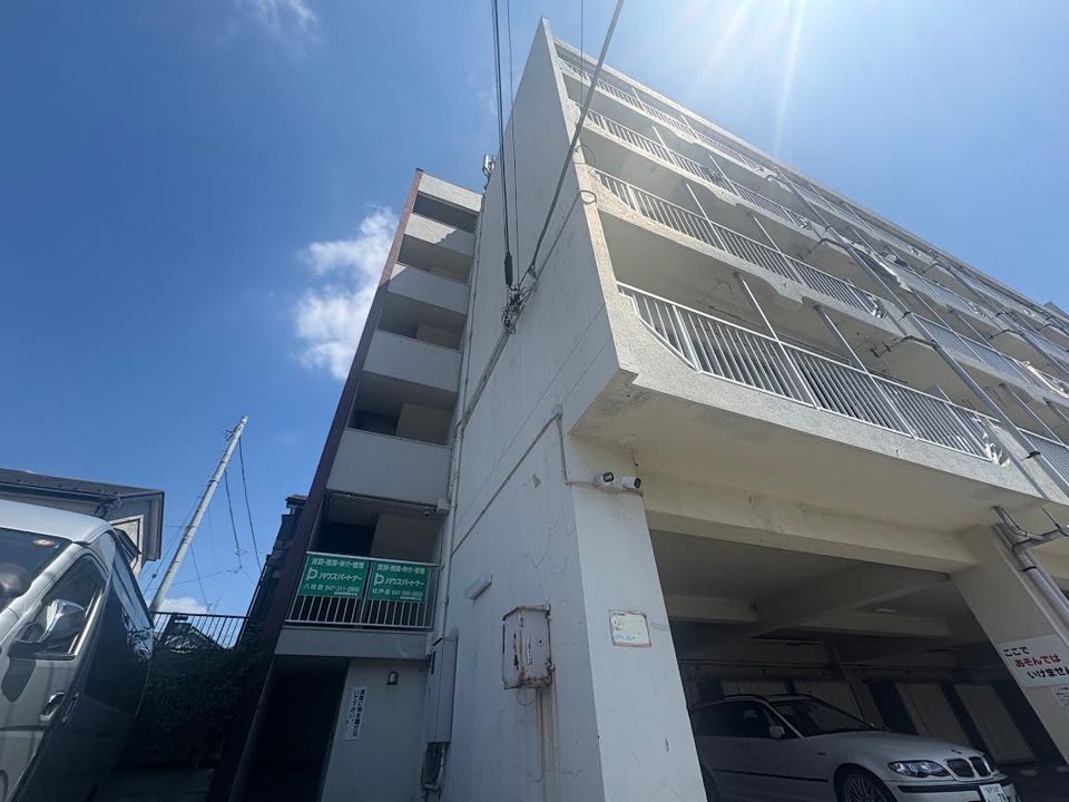 内田マンション(松戸市)の外観画像