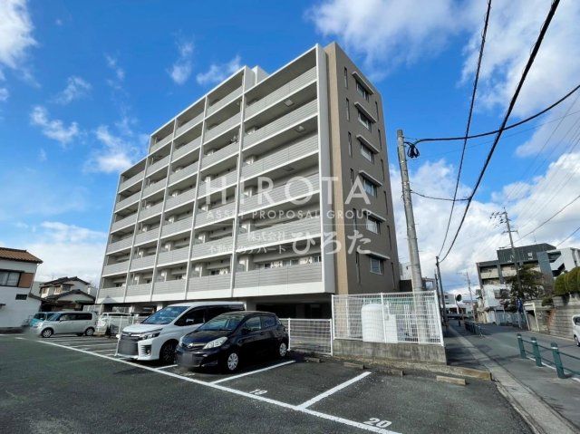 秋桜中間の外観画像