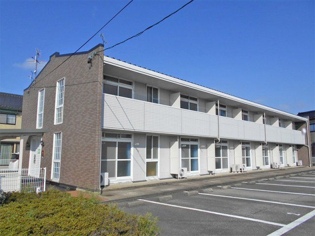 レオパレス潤の外観画像
