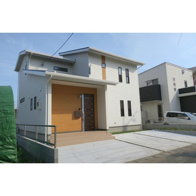 長嶺南2丁目戸建B棟の外観画像