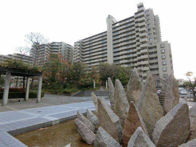 オークヒルズ香里三番館の外観画像