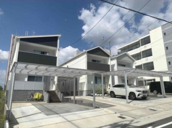 バンクーバー1124代万町の外観画像