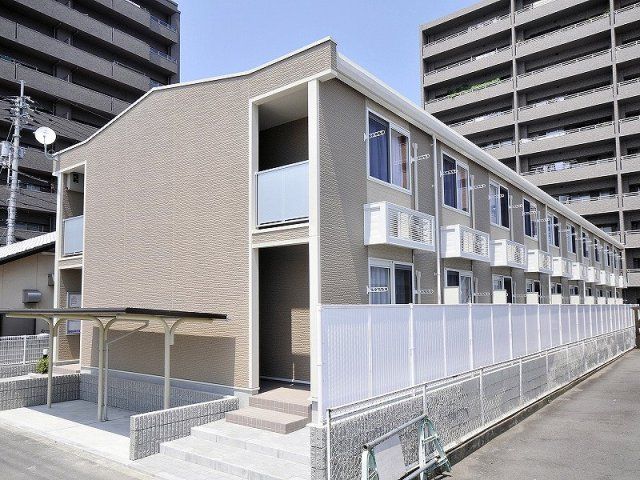 レオパレス富の外観画像