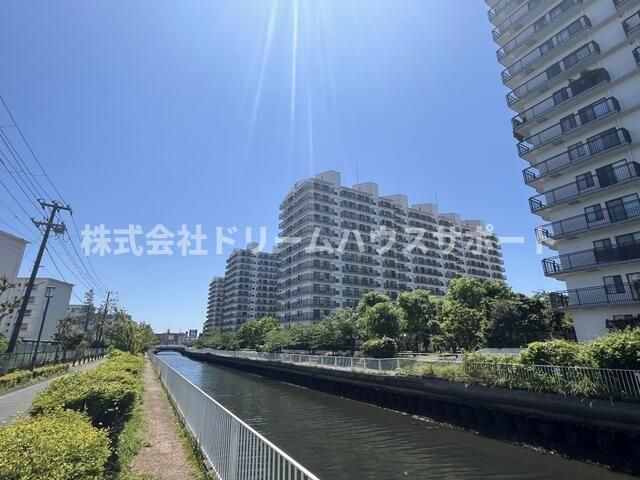 パークシティ金沢八景E棟の外観画像