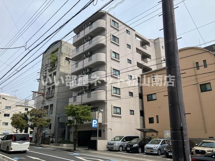 フィオーレ松山の外観画像