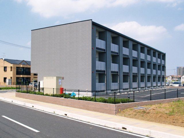 レオパレスクレストウィルの外観画像