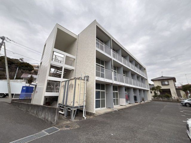 レオパレスフレッシュⅢの外観画像