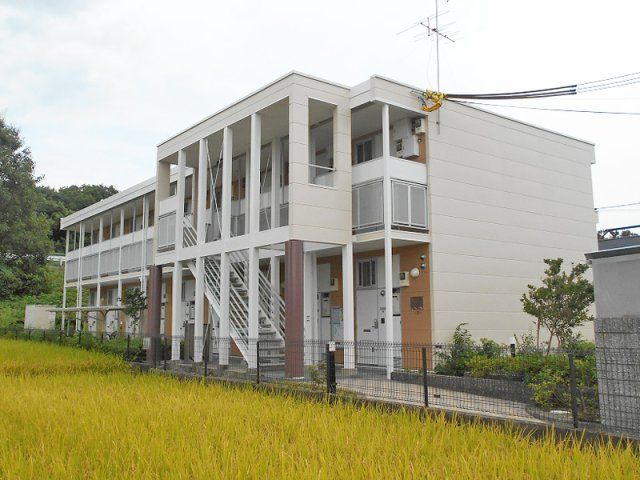 レオパレス山田池リバーサイドの外観画像