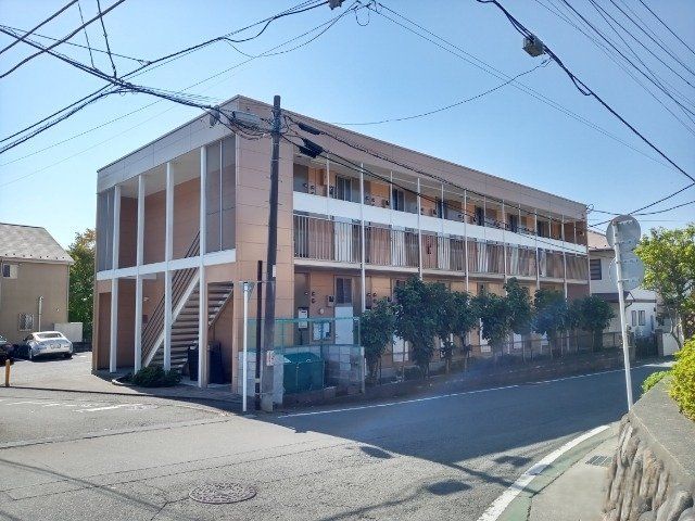 レオパレスユーハイツの外観画像