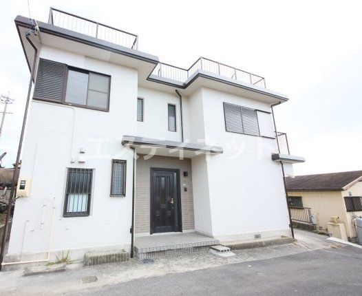 常滑市樽水中坪戸建の外観画像