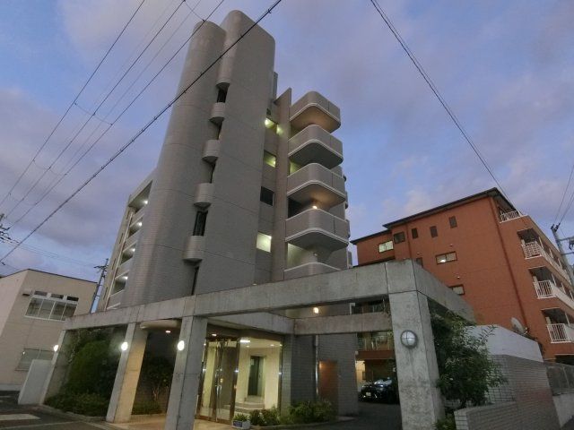 ラフィーネ香里園の外観画像