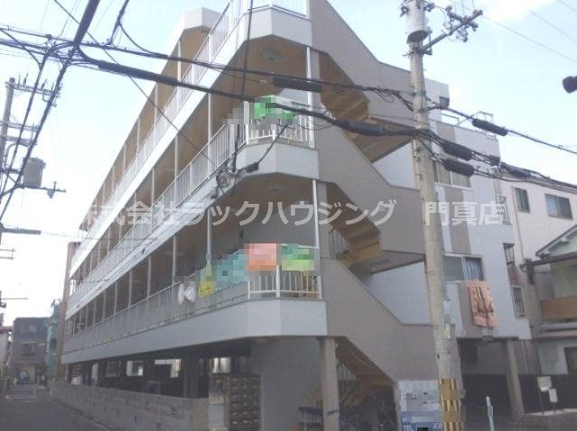オスカー藤田の外観画像