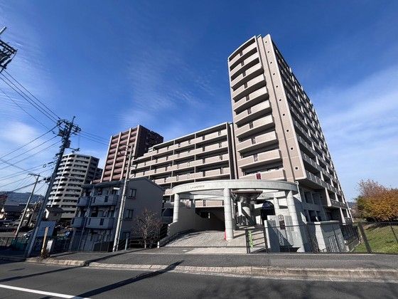 L・テーゼ西原駅前の外観画像