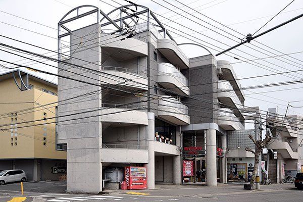 三井ビルの外観画像
