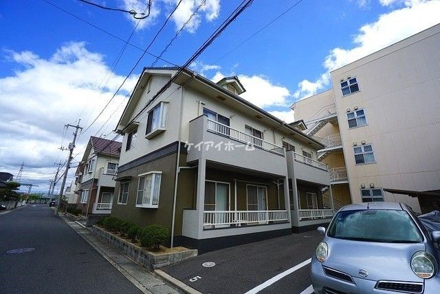 リバーサイド花里Bの外観画像