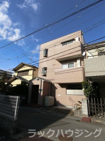 ファミーユの外観画像