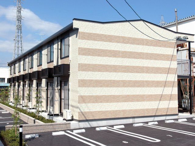 レオパレスフレスコしゃんぶるの外観画像