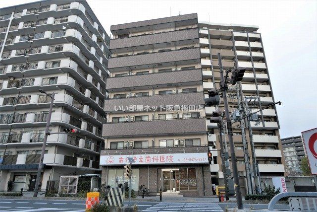 スタンドアップ野里の外観画像