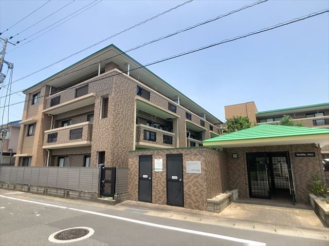 プレミアム2003の外観画像
