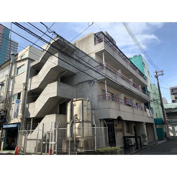 アイサ・イケダの外観画像