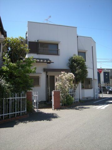 津倉町2丁目一戸建て 西棟の外観画像