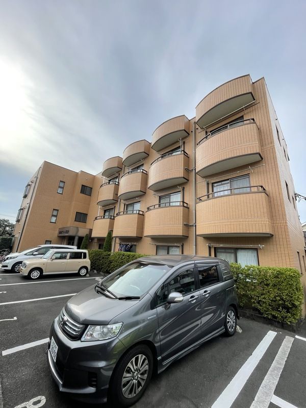 クレスコート国立の外観画像