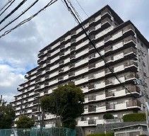 青葉丘マンションの外観画像