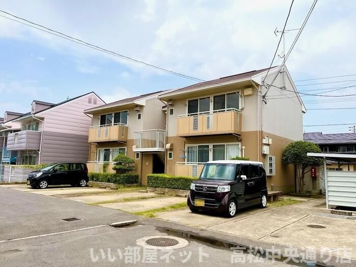 グリーンガーデン B棟の外観画像