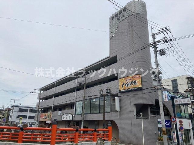 野崎駅前ビルの外観画像